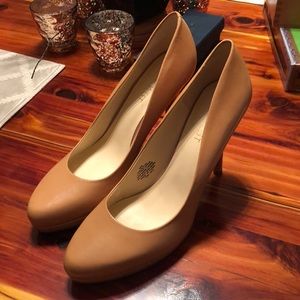 Nude heels Nine West size 9